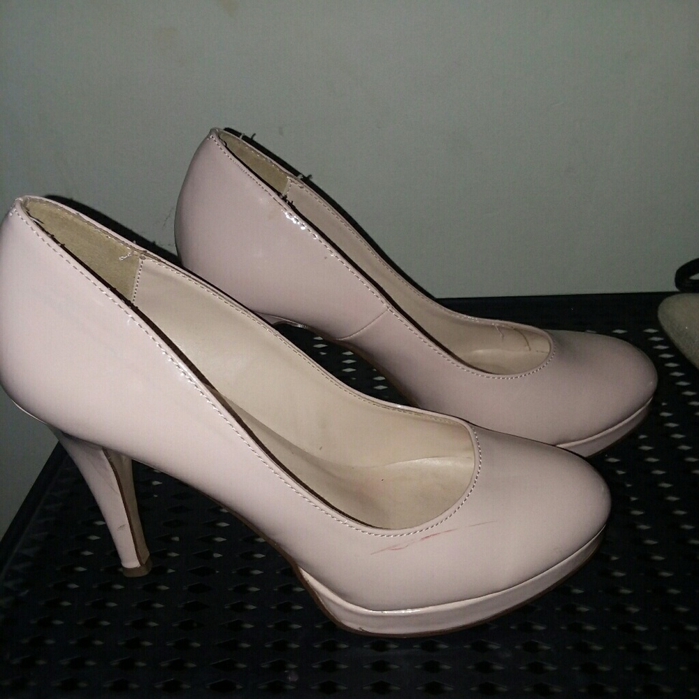 Dereon pumps